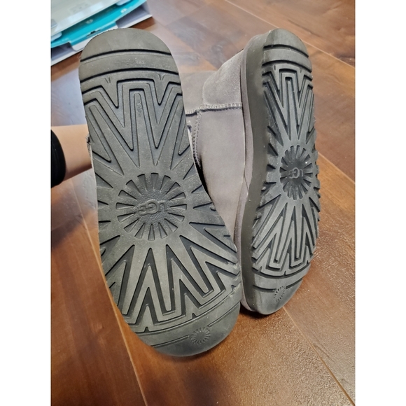 UGG winter boots - Picture 2 of 2
